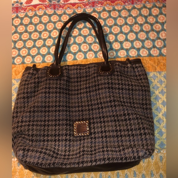 💜hold💜 - Picture 2 of 15